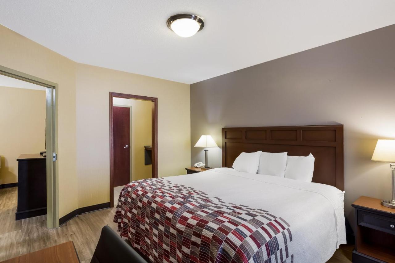 Red Roof Inn & Suites Bloomsburg - Mifflinville Exterior photo