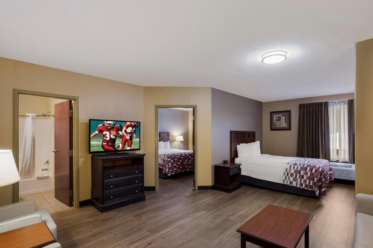 Red Roof Inn & Suites Bloomsburg - Mifflinville Exterior photo